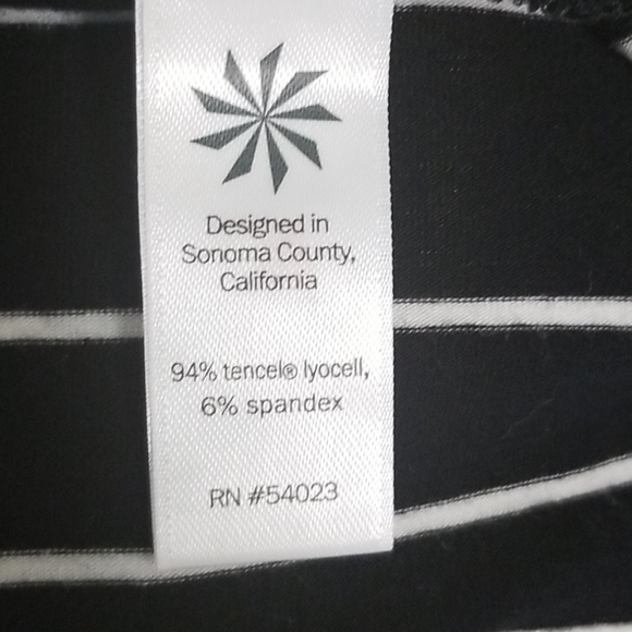 Athleta Women's Skirt Size XS - Picture 4 of 4